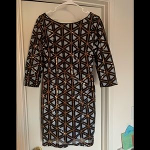 Geometrical sequins pattern back short dress